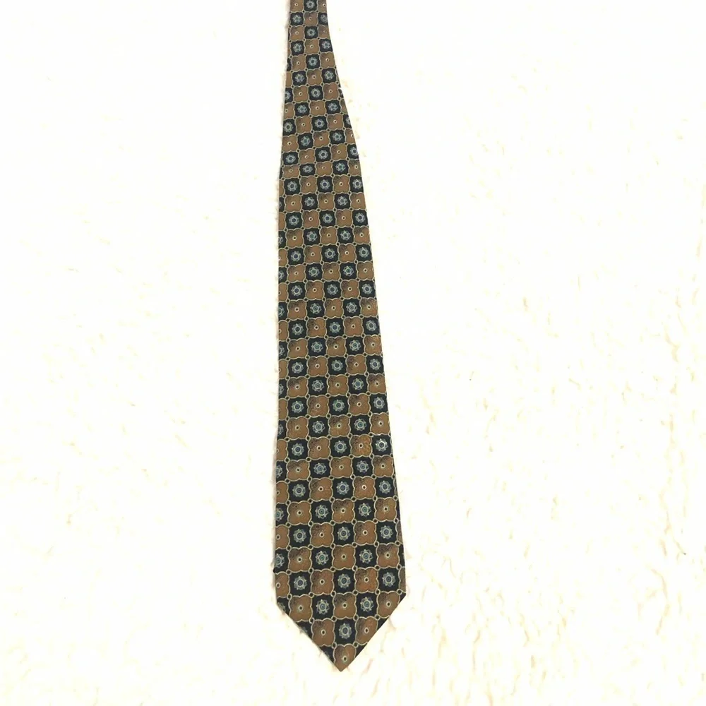 Bríoni Roma tie men’s